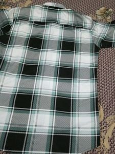 Plaid Flannel Shirt - Classic Style