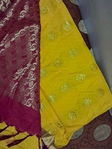 &#34;Vibrant Pink-Orange Kanjivaram Saree with Rich Go