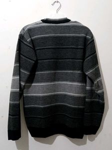 Vintage Patterned V-Neck Sweater