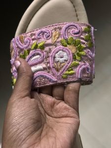 Zudio Embroidery Slipper