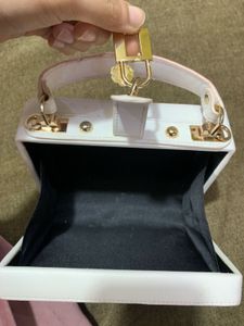 Handbag