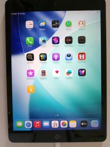 Apple ipad- 8th gen- wifi 32gb (Not Cellular)