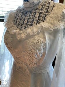 Lace Vintage Wedding Dress/ Gown Fixed Price