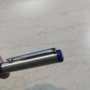 Parker Blue Fountain Ink Pen With Free Bottle