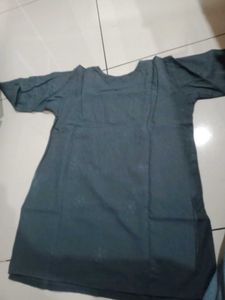Elegant Embroidered Kurta