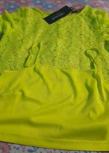 Green round neck full sleeve top 💚