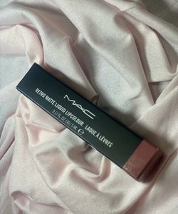 MAC RETRO LIQUID LIPSTICK- TOPPED WITH BRANDY