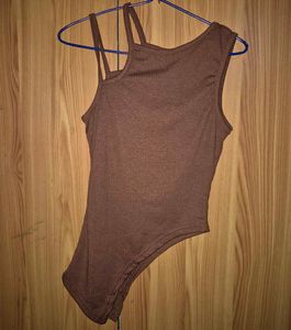 Combo of 2 brown tops & 1 cropped shirt