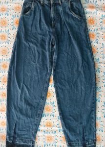 Zara High-Waisted Jeans