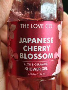 The Love Co. Japanese Cherry Blossom Shower Gel