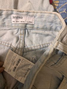 Bershka Original Light Wash Straight fit Jeans