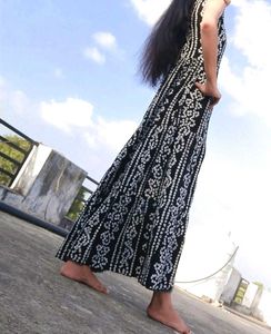 Women Long Kurta Set With White Jacket