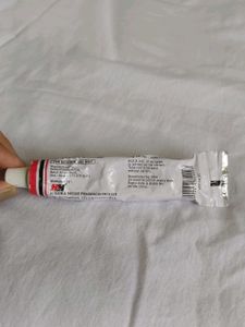 Glycolic Acid Toner &amp; Tretinoin Cream