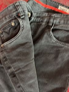 Classic Levi’s Grey Straight Leg Denim Jeans