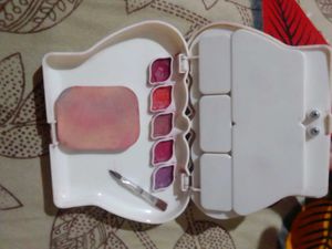 Makeup Kit New Fashion
