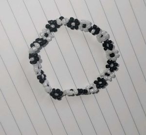 Flower Bracelet 🌷