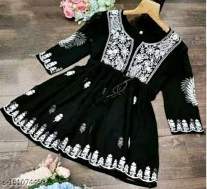 Urbane Fashionista Woman's New Design Top&Tunics