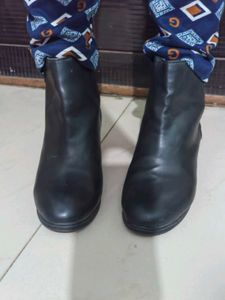 El Paso Black Leather Boots 🖤