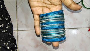 5 Different Bangles Set