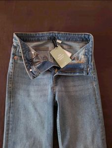 H&amp;M Women Flared HighJeans/ EUR 38