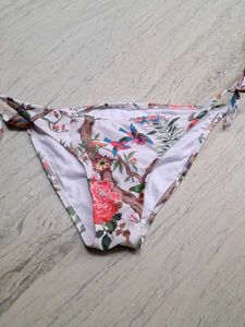 like new imported Fabric  panty