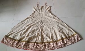 Sleeveless Floorlength Anarkali