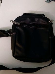 Camel Mountain Sling Bag