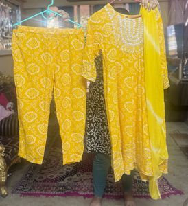 Gota Embellished Cotton Yellow Kurta Set