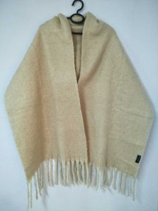 Zara Beige Chunky Scarf