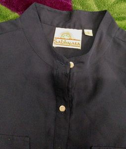Navy Women&#39;s Top