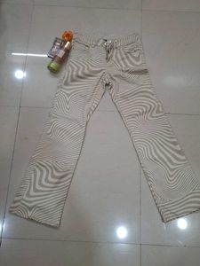 Y2k H&amp;M Beige Swirl jeans