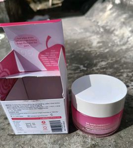 plum bulgarian rose moisturizer