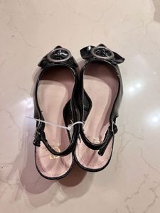 Carlton London Black Kitten Heels With Tag