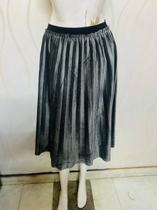 Black colour, stylish, full sleeve top skirt