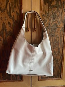 Chic White Handbag