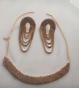 Elegant Gold-Toned Rhinestone Jewelry Set
