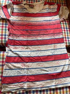 Mens T shirt
