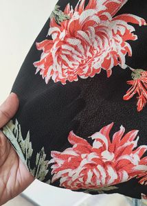 Beautiful Floral Print Long Top.Size 38