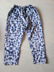 Patterned Capri Pants