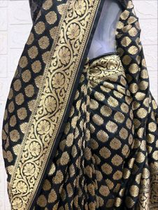 black n gold Banarsi saree