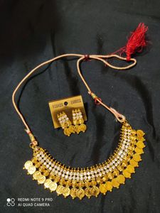 Beautiful necklace set