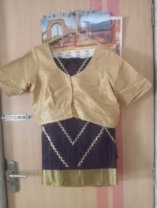 Black &amp; Gold Saree with Blouse