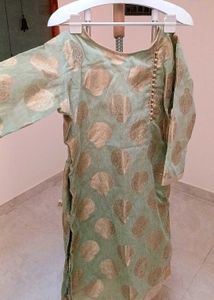 Elegant Green & Gold Kurta