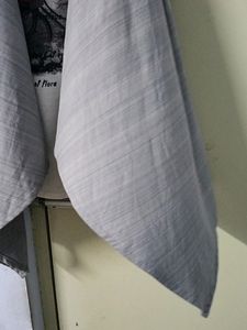 Trendy Top , Attached With Flannel