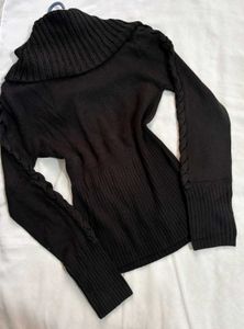Black Turtleneck Sweater C