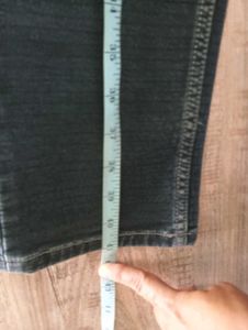 DARK WASH DENIM JEANS