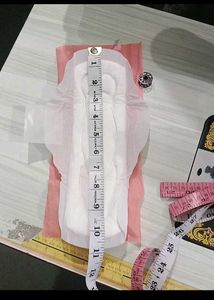 Cailin Jumbo Maxi Pads