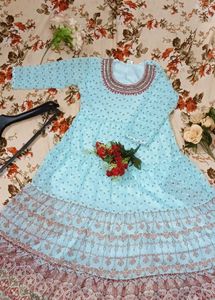 Blue Floral Print Maxi Dress ( New 🆕💯🆕)