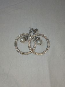 White Stone Earring With Pearl Dangling