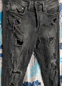 Distressed Black Skinny Jeans